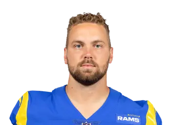 Alex Ward headshot
