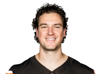 Andre Szmyt headshot