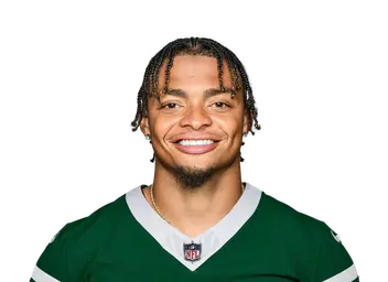 Justin Fields headshot
