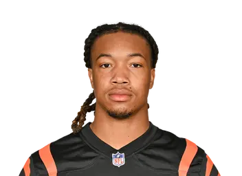 Kendall Milton headshot