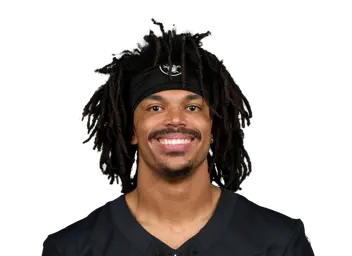 Darien Porter headshot