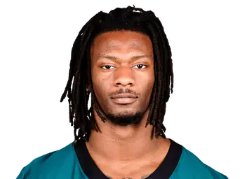 Smael Mondon Jr. headshot