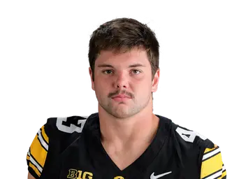 Karson Sharar headshot