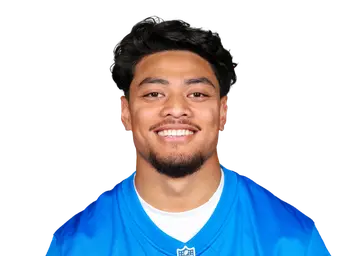 Sione Vaki headshot