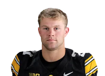 Kaden Wetjen headshot
