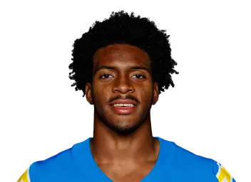 Avery Smith headshot