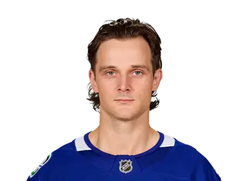 Teddy Blueger headshot