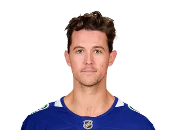 Mackenzie MacEachern headshot