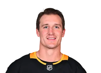 Noel Acciari headshot