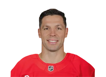 David Perron headshot