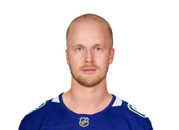 Elias Pettersson headshot