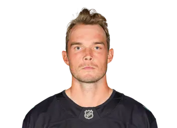 Ryan Lindgren headshot