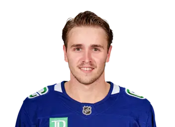 Linus Karlsson headshot