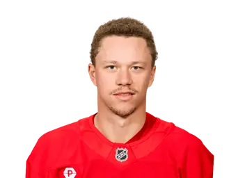 Lucas Raymond headshot