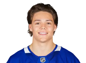 Easton Cowan headshot